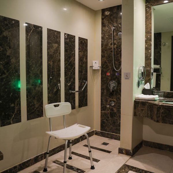 6Q3A8412 copy 600x600